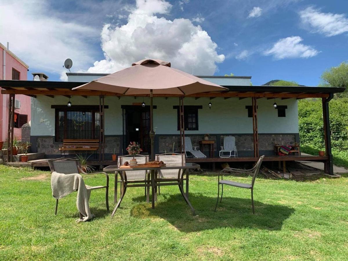 Hostal Isabella Tafí del Valle Dış mekan fotoğraf